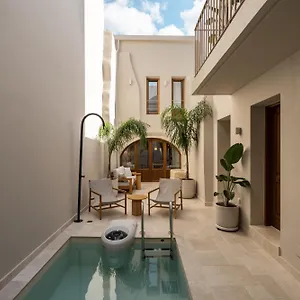 cortiletto-timeless-suites.rethymnohotels.net/
