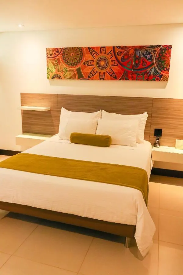 Hotel Loyds Μεντεγίν
