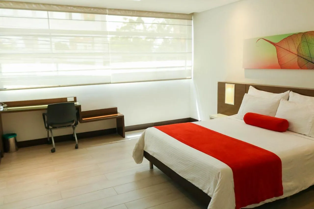 Hotel Loyds Μεντεγίν