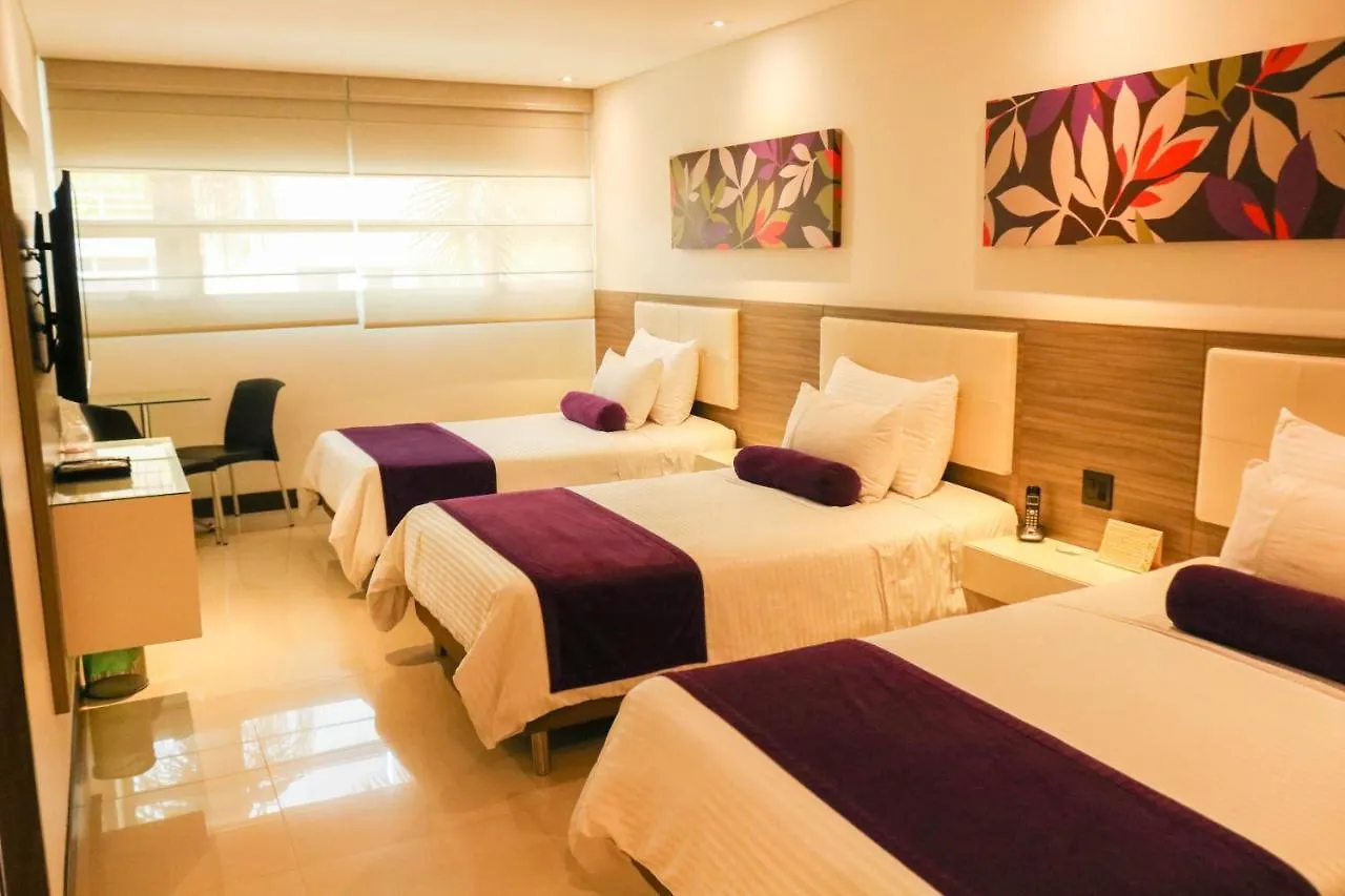 Hotel Loyds Μεντεγίν 3*,