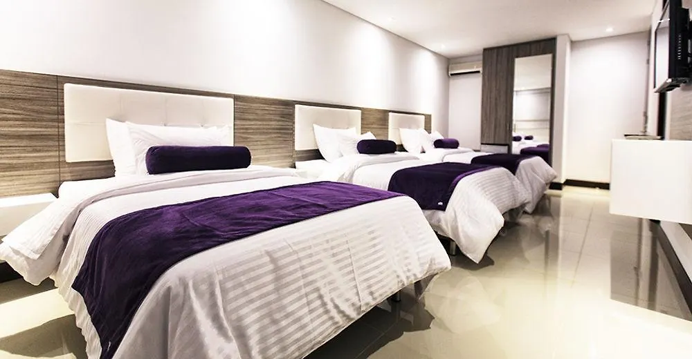 Hotel Loyds Μεντεγίν