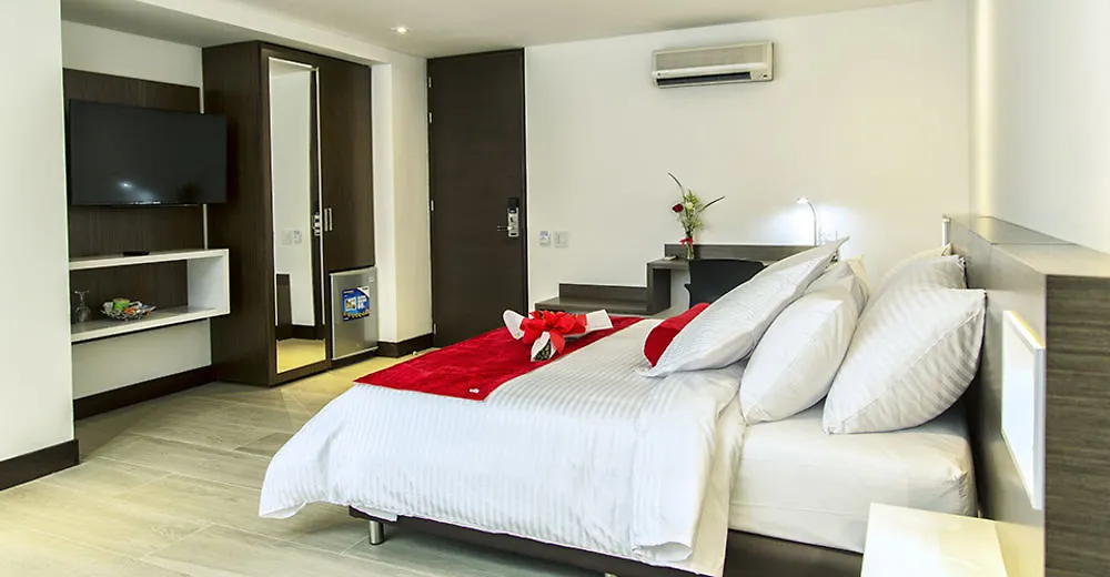 Hotel Loyds Μεντεγίν